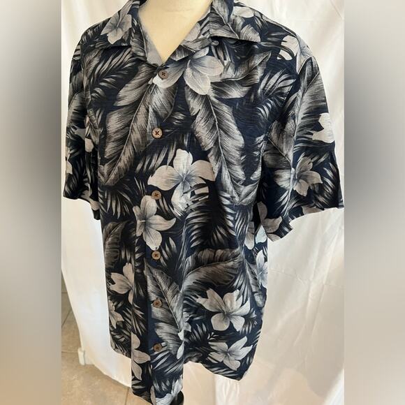Caribbean Joe Men’s Shirt Blue Floral Silk Pockets Button Up Short Sleeve M - Picture 3 of 8